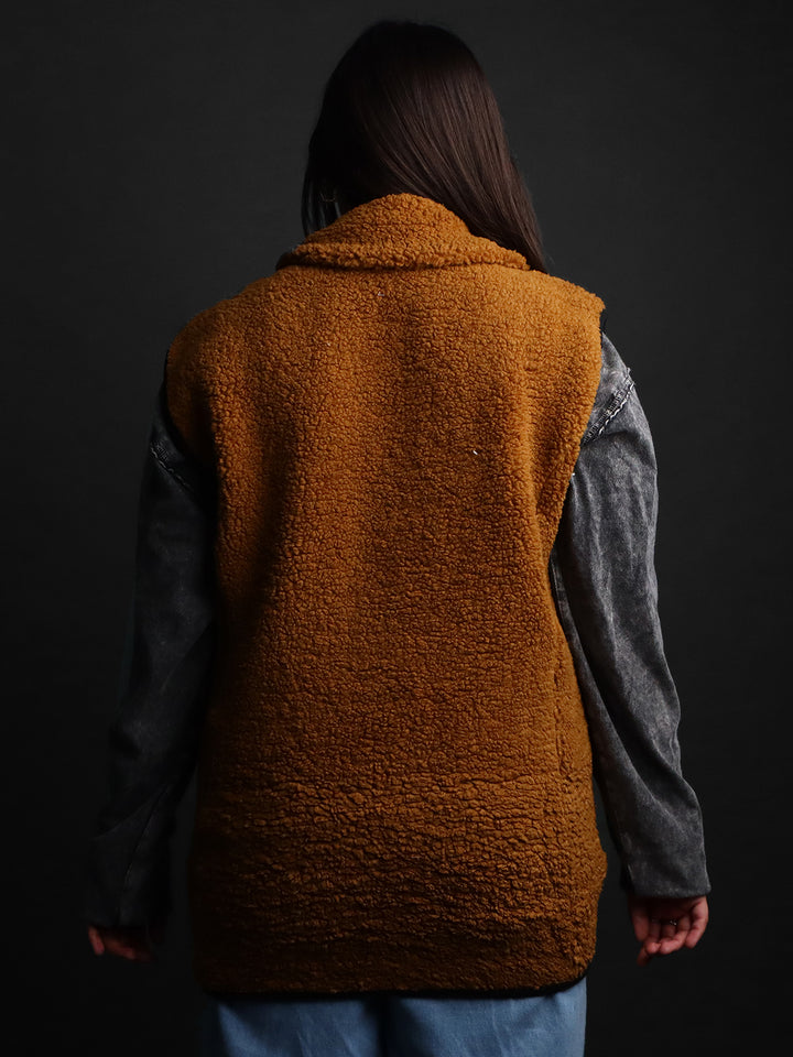 CLOUDFORM UNISEX SLEEVLESS FUR JACKET #18