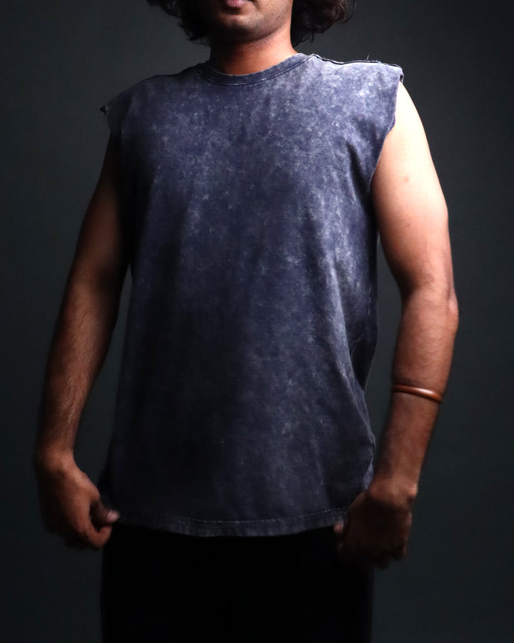 VINTAGE SLEEVELESS VEST #2