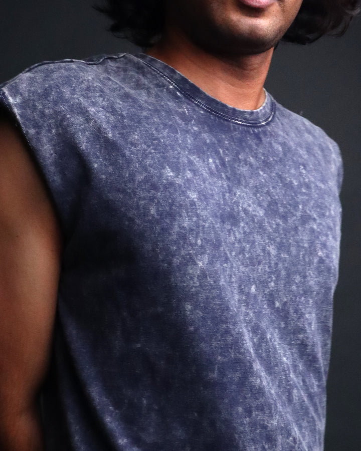 VINTAGE SLEEVELESS VEST #2