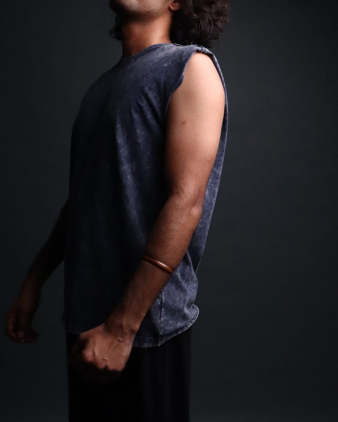 VINTAGE SLEEVELESS VEST #2