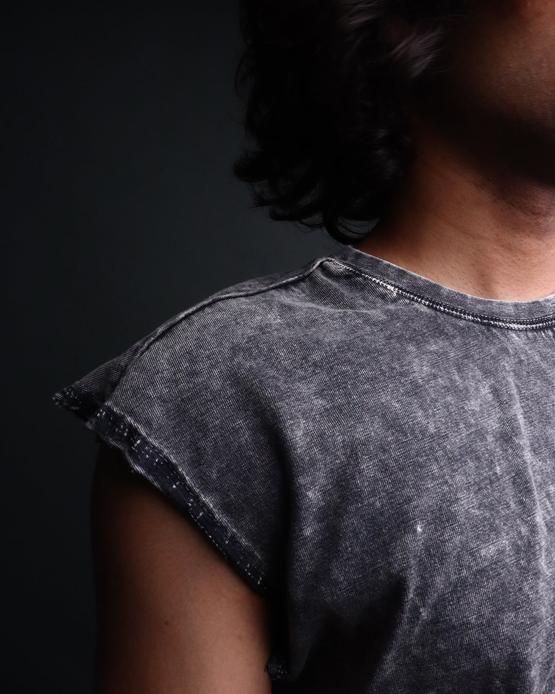 VINTAGE SLEEVELESS VEST #3