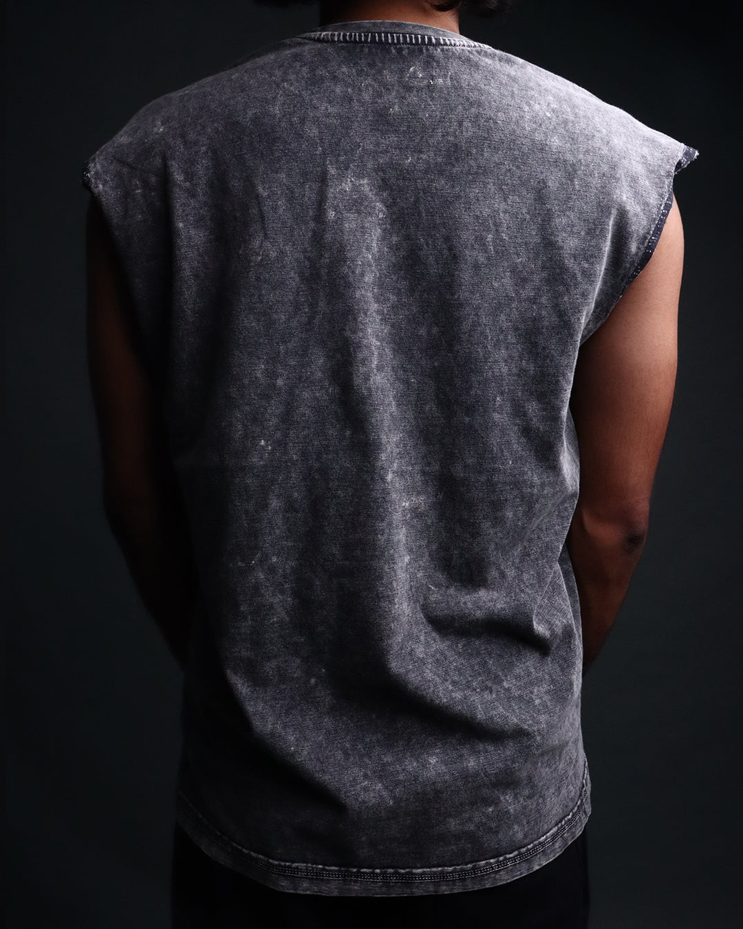 VINTAGE SLEEVELESS VEST #3